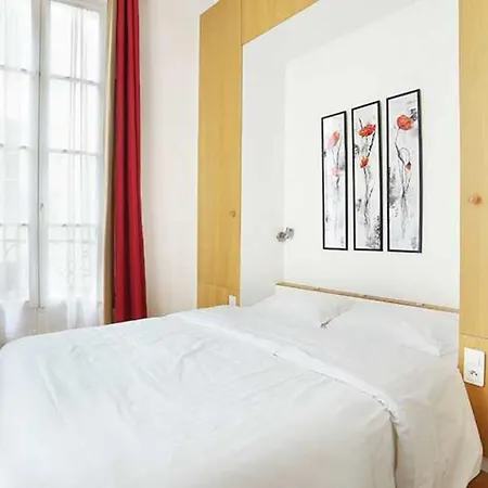 Marais Apartment *