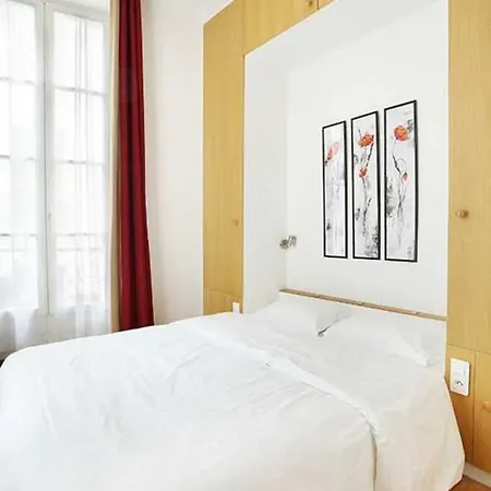Apartment Marais