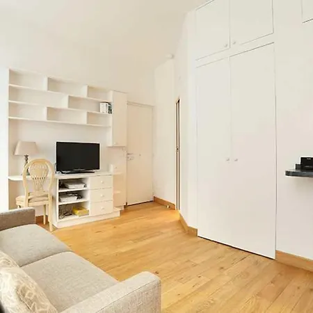 Marais Apartment *