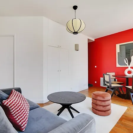 Apartment Marais