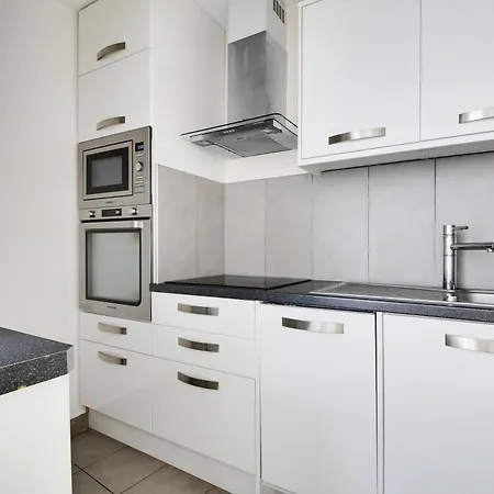 Marais Apartment *